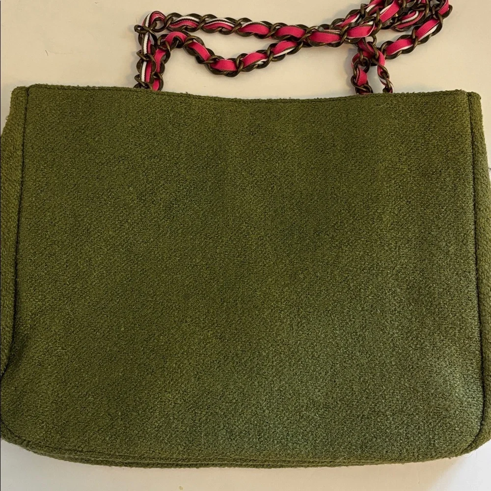 GOLDIE BRAND OLIVE/MOSS GREEN WOOL BAG PINK RIBBON THROUGHOUT BRASS HANDLE